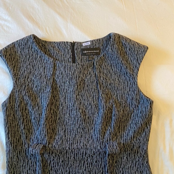 Dress - Picture 4 of 4